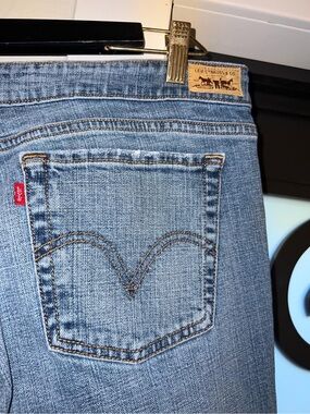 Levi's Light Blue Denim Jeans with Tan Patch